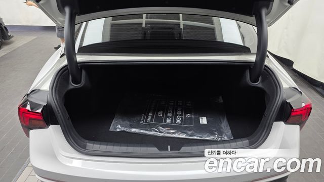 Kia K5 (III) 2.0 Noblesse 2024 — фото 20