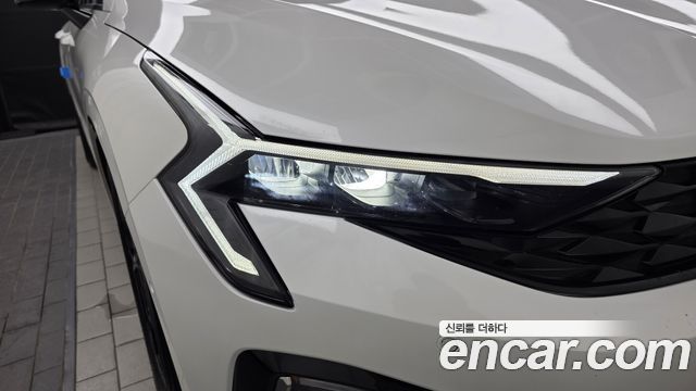 Kia K5 (III) 2.0 Noblesse 2024 — фото 22