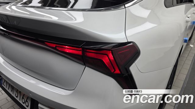 Kia K5 (III) 2.0 Noblesse 2024 — фото 23