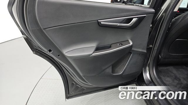 Kia EV6 Long Range Air 2022 — фото 31