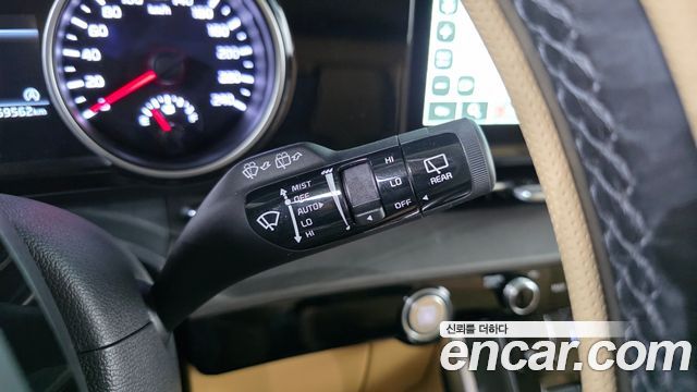 Kia Carnival (IV) Diesel 9-Seater Prestige 2022 — фото 17
