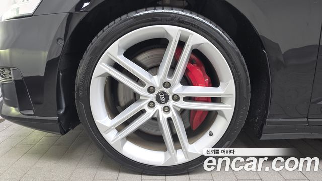 Audi S8 (D5) 4.0 TFSI Quattro LWB 2021 — фото 5
