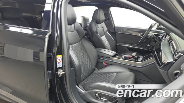 Audi S8 (D5) 4.0 TFSI Quattro LWB 2021 — фото 12