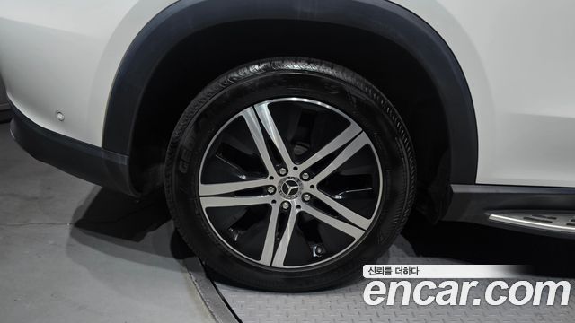 Mercedes-Benz GLE-Class (W167) GLE300d 4MATIC 2020 — фото 5