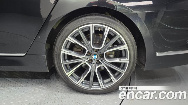 BMW 7 Series (G11) 730Ld xDrive M Sport 2020 — фото 21