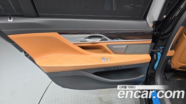 BMW 7 Series (G11) 730Ld xDrive M Sport 2020 — фото 25