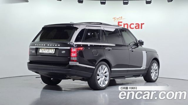 Land Rover Range Rover (IV) 5.0 SC Vogue SE LWB 2016 — фото 2