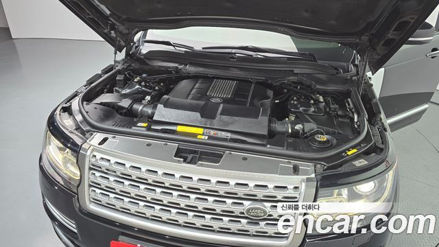 Land Rover Range Rover (IV) 5.0 SC Vogue SE LWB 2016 — фото 6
