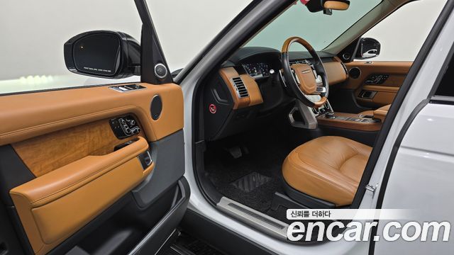 Land Rover Range Rover (IV) 4.4 SDV8 AB DIESEL 2020 — фото 10