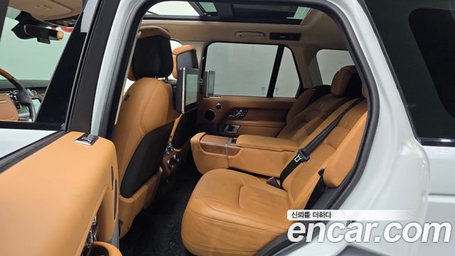 Land Rover Range Rover (IV) 4.4 SDV8 AB DIESEL 2020 — фото 12