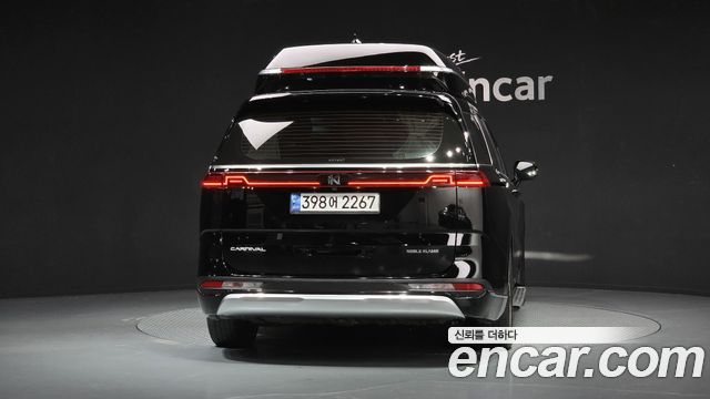 Kia Carnival (IV) Gasoline 9-seater Limousine(Special vehicle) 2022 — фото 4