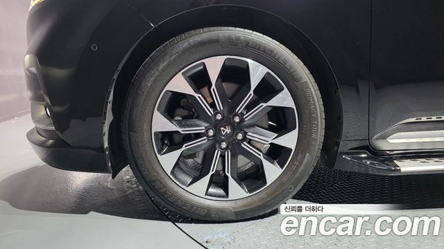 Kia Carnival (IV) Gasoline 9-seater Limousine(Special vehicle) 2022 — фото 5