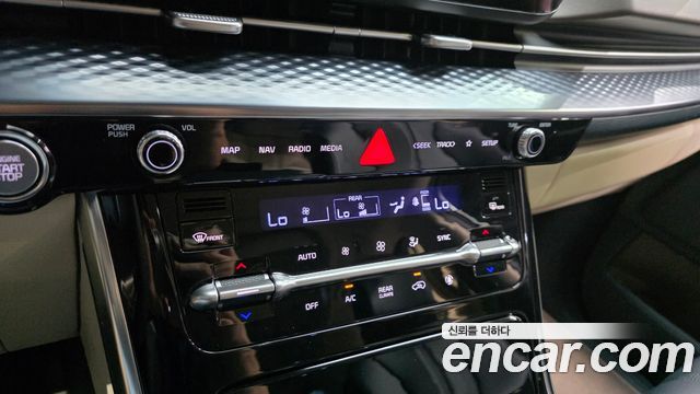 Kia Carnival (IV) Gasoline 9-seater Limousine(Special vehicle) 2022 — фото 19