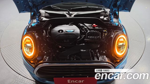 MINI Cooper 5Door Standard 3rd 2019 — фото 6