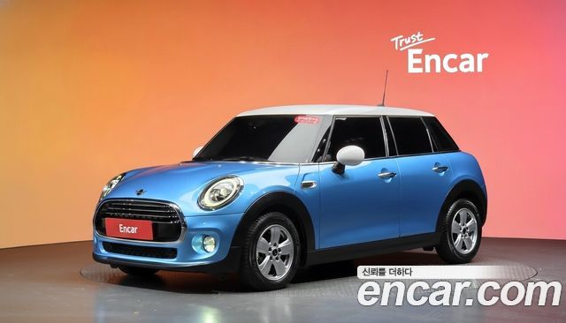MINI Cooper 5Door Standard 3rd