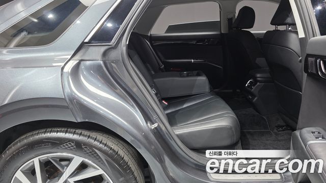 Hyundai Grandeur (GN7) 3.5 LPG 2WD Premium 2024 — фото 12