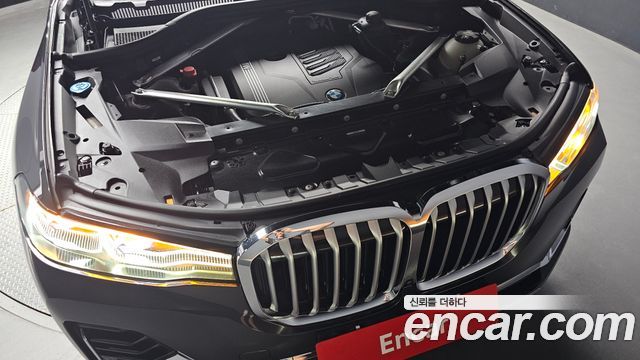 BMW X7 (G07) xDrive 40i Design Pure Excellence 6-Seater 2022 — фото 6