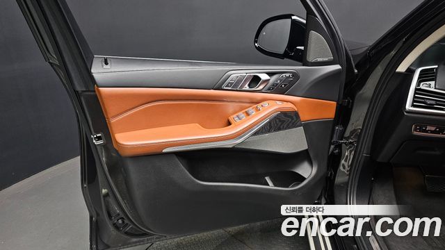 BMW X7 (G07) xDrive 40i Design Pure Excellence 6-Seater 2022 — фото 30
