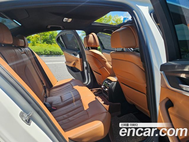 BMW 5 Series (G30) 520d M Sport Package Plus 2017 — фото 17