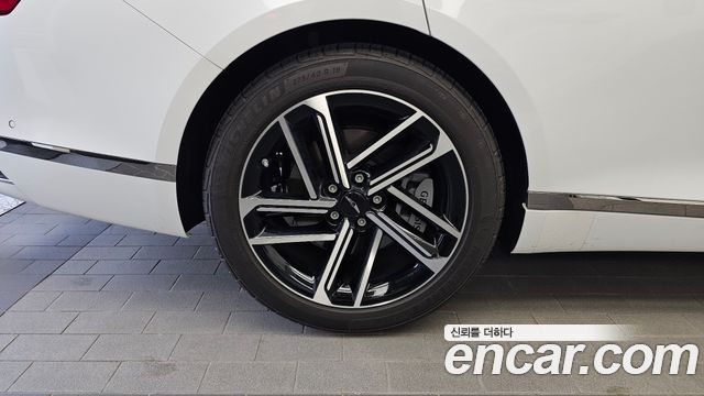 Genesis G80 (RG3) Gasoline 2.5 Turbo AWD 2025 — фото 5