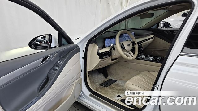 Genesis G80 (RG3) Gasoline 2.5 Turbo AWD 2025 — фото 10