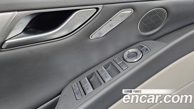 Genesis G80 (RG3) Gasoline 2.5 Turbo AWD 2025 — фото 27