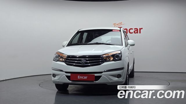 KG Mobility (SsangYong) Korando Turismo 4WD LT 11-seater 2014 — фото 3
