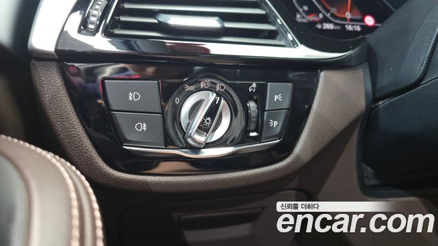 BMW 5 Series (G30) 520d Luxury Plus 2020 — фото 28