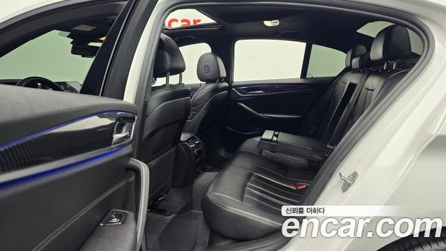 BMW 5 Series (G30) 530i M Sport Package 2018 — фото 12