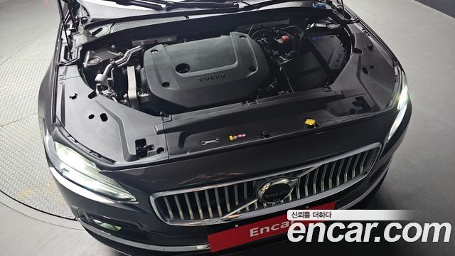 Volvo S90 B6 AWD Ultimate Bright 2024 — фото 6