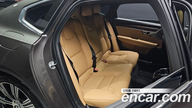 Volvo S90 B6 AWD Ultimate Bright 2024 — фото 16