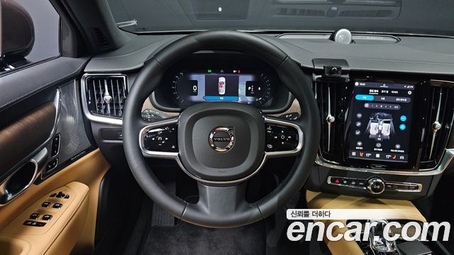 Volvo S90 B6 AWD Ultimate Bright 2024 — фото 17