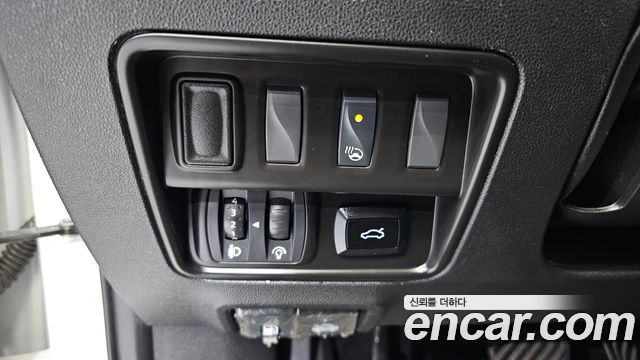 Renault Korea QM6 Gasoline 2WD LE 2019 — фото 27