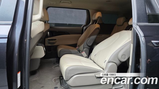 Kia Carnival (IV) Gasoline 9-Seater Prestige 2023 — фото 12