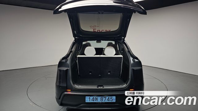 Tesla Model Y L Long Range AWD 2026 — фото 20