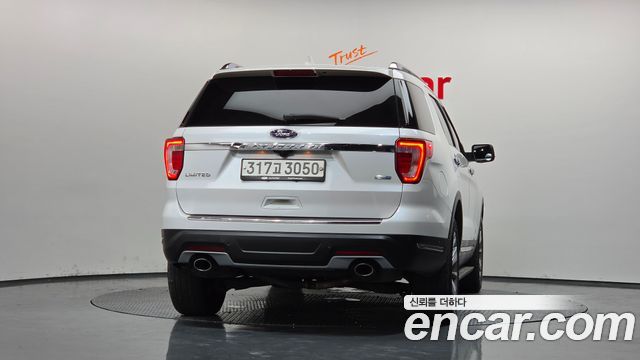 Ford Explorer 2.3 Limited 4WD 5th 2018 — фото 4