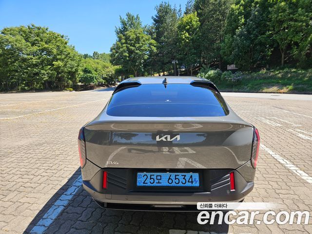 Kia EV4 Long Range 2WD Air 2026 — фото 4