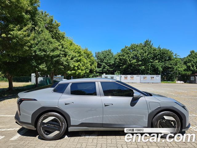Kia EV4 Long Range 2WD Air 2026 — фото 6