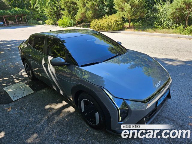 Kia EV4 Long Range 2WD Air 2026 — фото 15