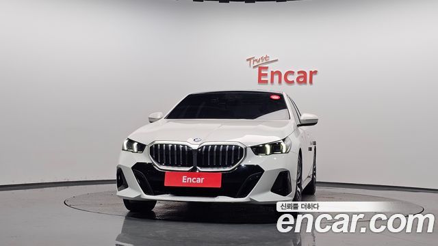 BMW 5 Series (G60) 530i xDrive M Sport 2024 — фото 3