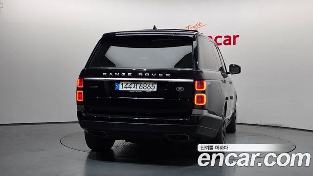 Land Rover Range Rover (IV) 4.4 SDV8 AB DIESEL 2020 — фото 4