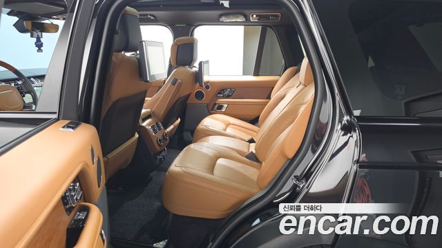 Land Rover Range Rover (IV) 4.4 SDV8 AB DIESEL 2020 — фото 11
