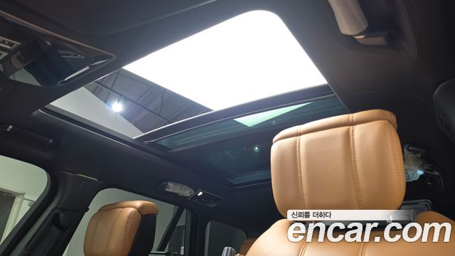 Land Rover Range Rover (IV) 4.4 SDV8 AB DIESEL 2020 — фото 16