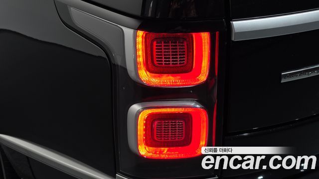 Land Rover Range Rover (IV) 4.4 SDV8 AB DIESEL 2020 — фото 23