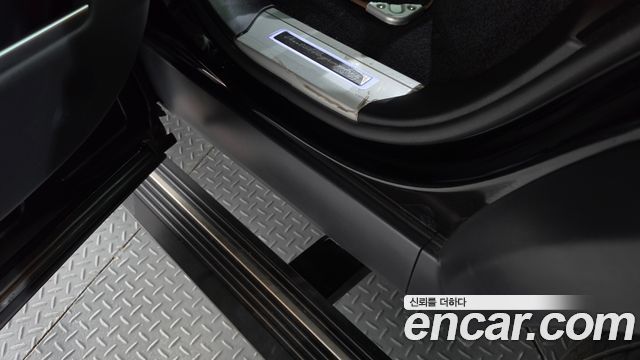 Land Rover Range Rover (IV) 4.4 SDV8 AB DIESEL 2020 — фото 29