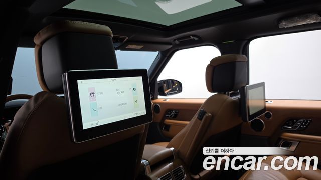 Land Rover Range Rover (IV) 4.4 SDV8 AB DIESEL 2020 — фото 31