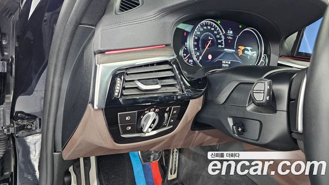 BMW 5 Series (G30) 520d M Sport Package Plus 2018 — фото 16