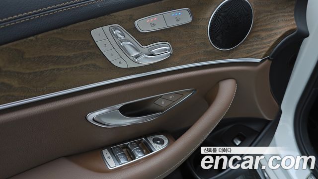 Mercedes-Benz E-Class (W213) E250 Exclusive 2021 — фото 15