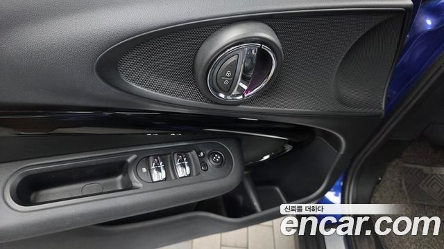 MINI Cooper Clubman High 2nd 2020 — фото 28