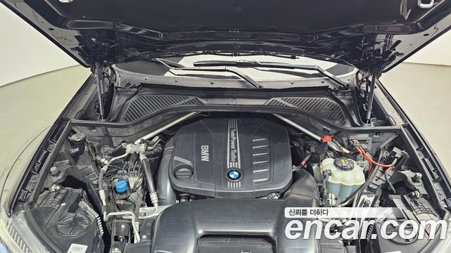 BMW X6 (F16) xDrive 40d 2017 — фото 6